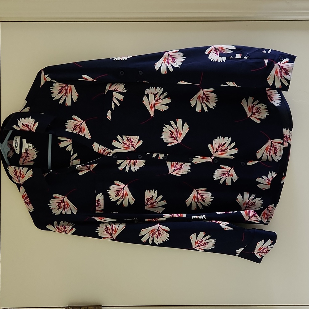 Express Floral Portofino Blouse M